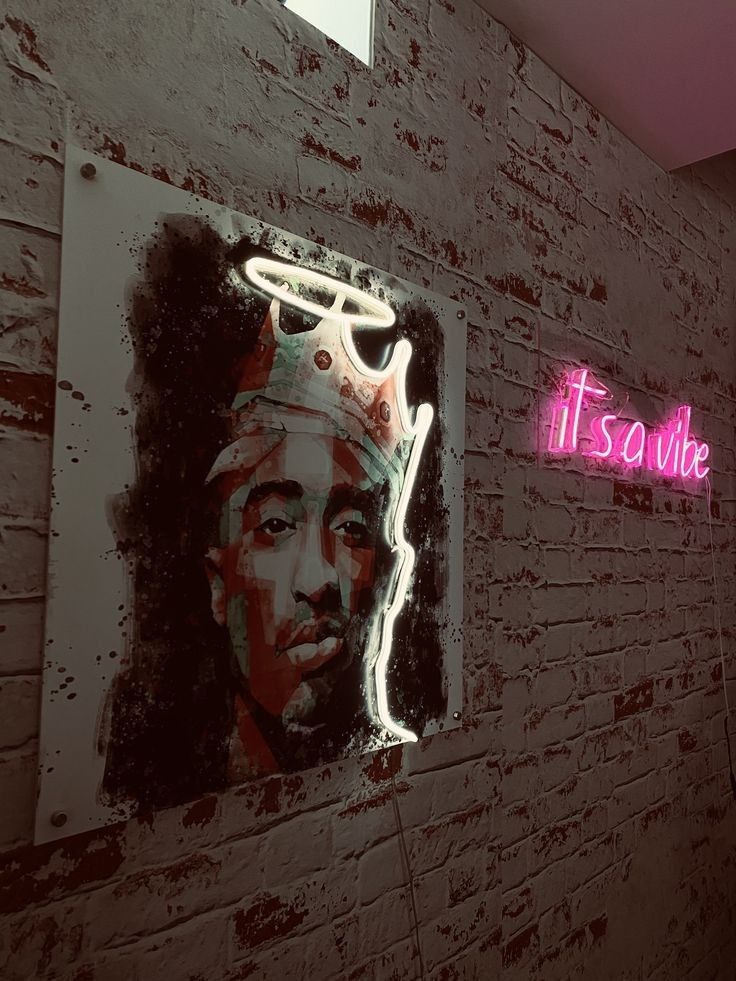 Tupac King Crown Halo Neon Art