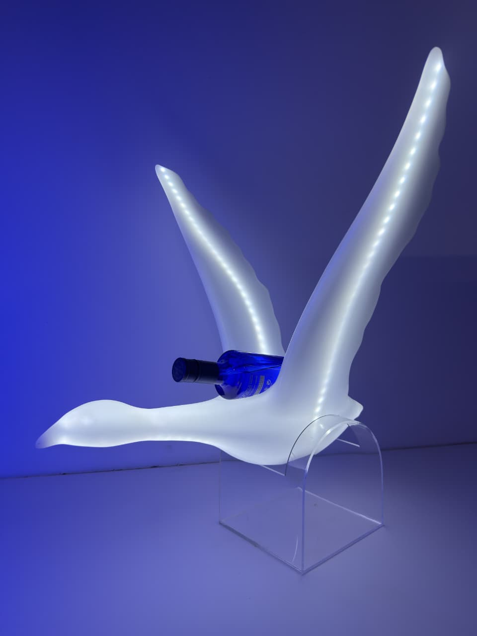 Soaring Goose Premium Bar Decor